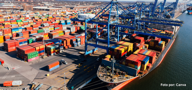 Pulso Logístico 28 de Enero: Respuesta Arancelaria a Ecuador y Récord en Exportaciones