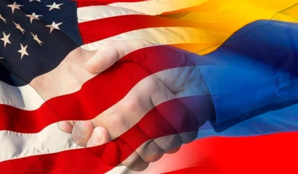 Pulso Logístico 4 de Febrero: Dólar a la baja, Retos con EE.UU. y Récord de Exportaciones